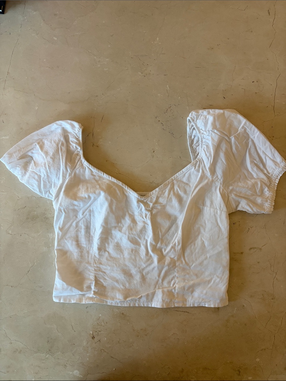 Abercrombie & Fitch | White Puff Sleeve Crop Top
